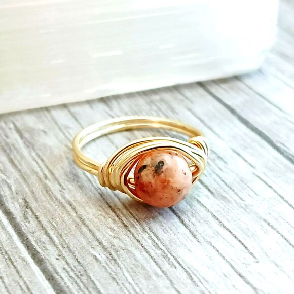 Dainty Orange Marble Beaded Ring, Stackable Stone Wire Ring, Size 4 - Picture 1 of 3